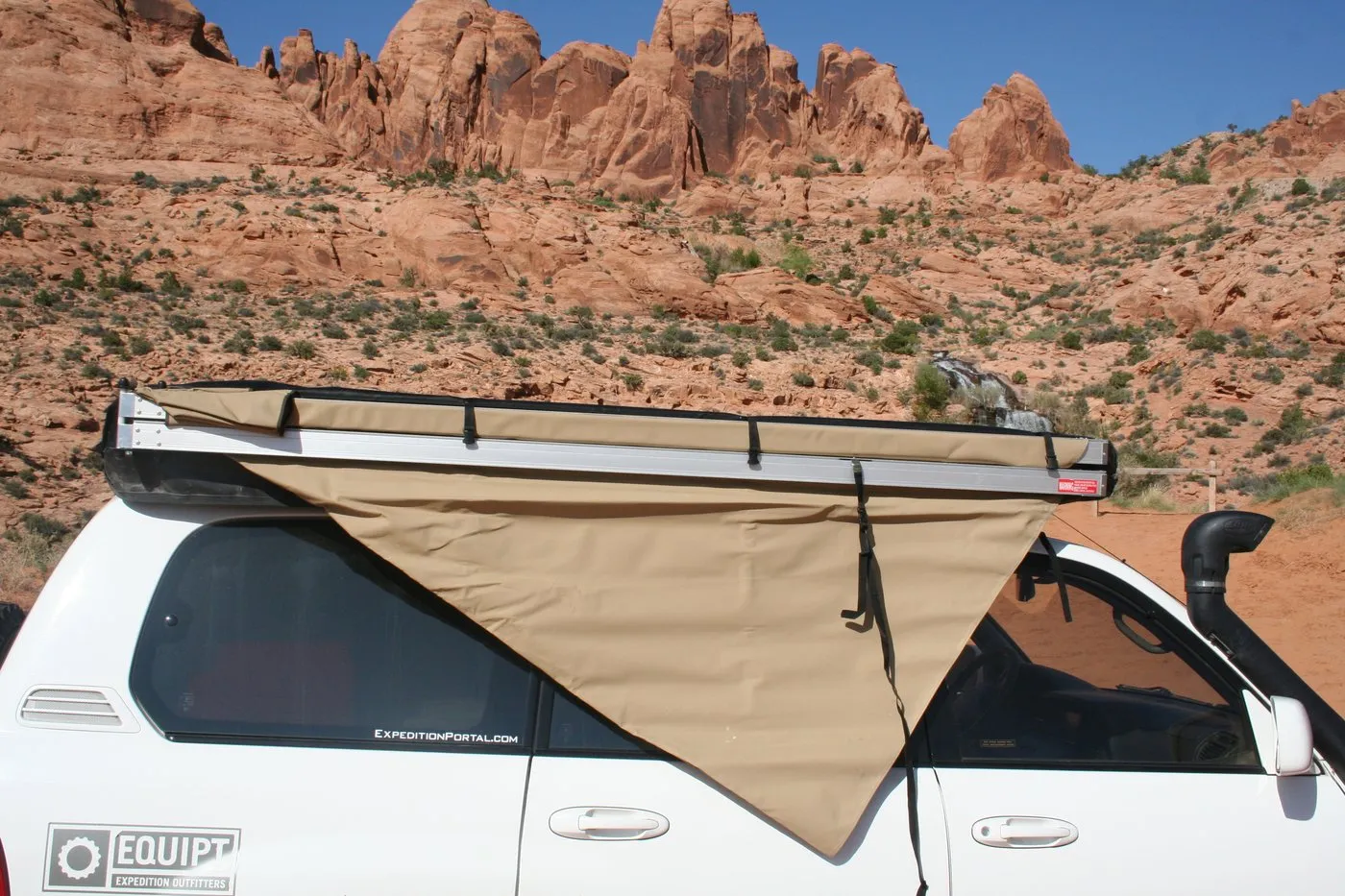 Eezi-Awn Bat 270 Awning